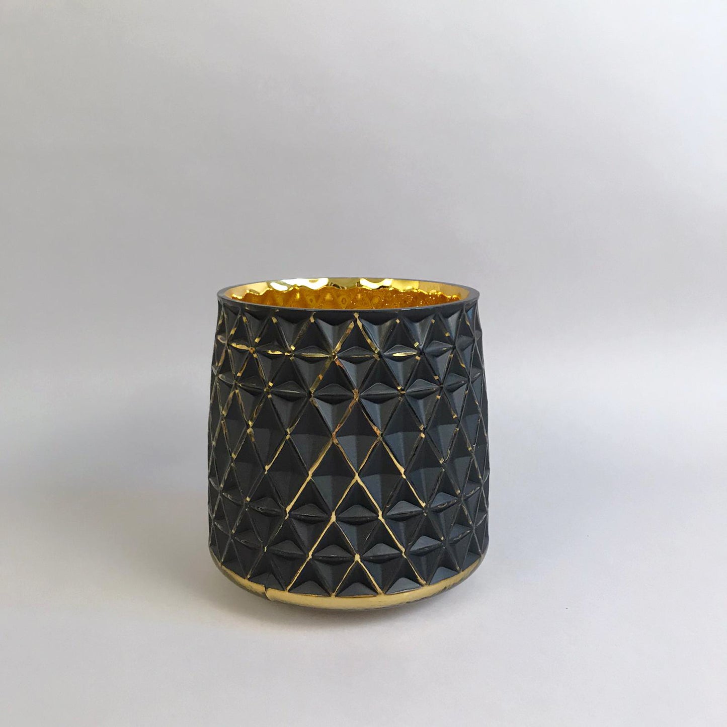 Tambura Vase